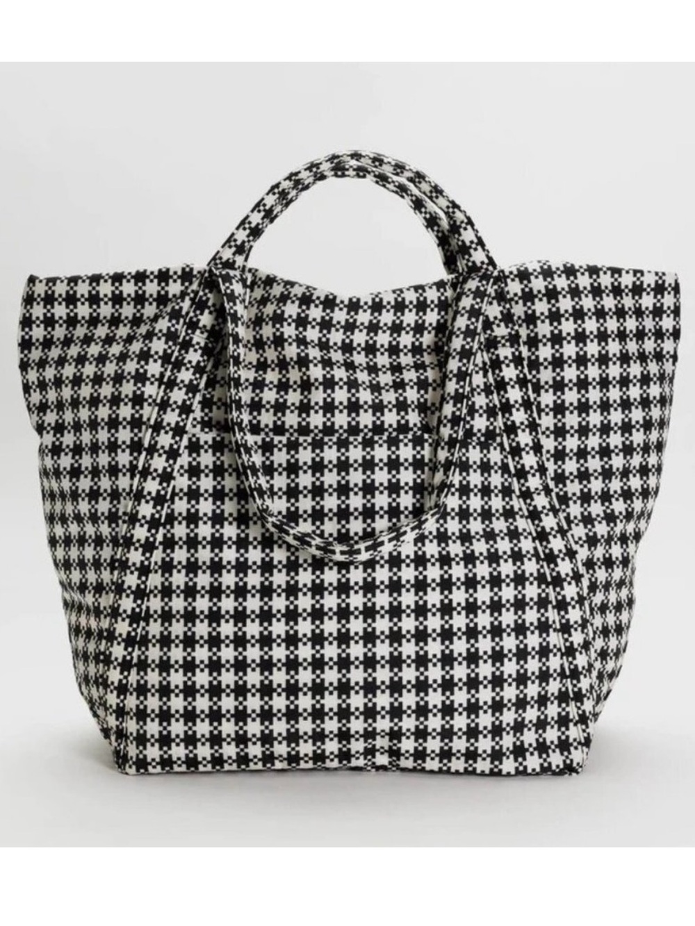 BAGGU pixel gingham travel cloud bag